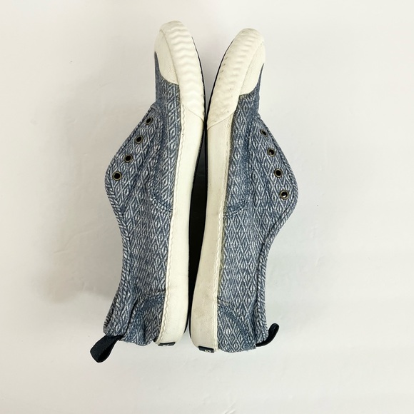 Sherry Slip On Blue White Geometric Print Elastic Stretch Women’s Shoes Size 7 - Picture 8 of 13